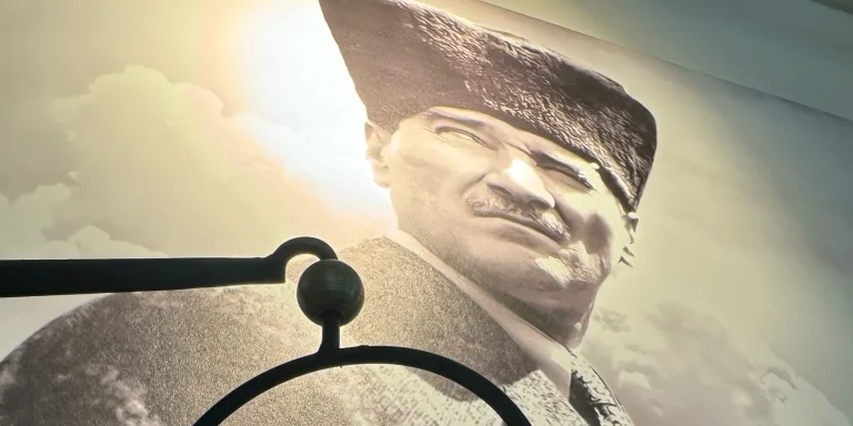 İlkeler Terazisi – Gururla serisi…